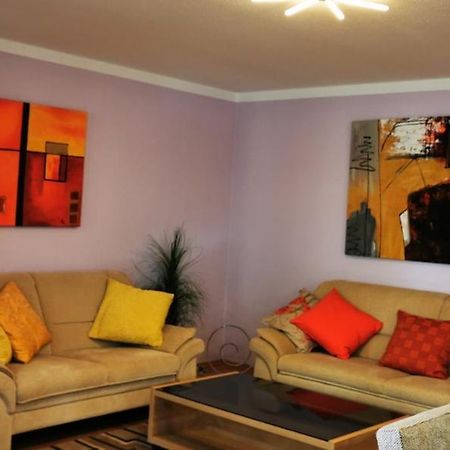 Tolle, Gemutliche, Voll Moblierte 3 Zimmer Wohnung. Μπάντεν-Μπάντεν Εξωτερικό φωτογραφία