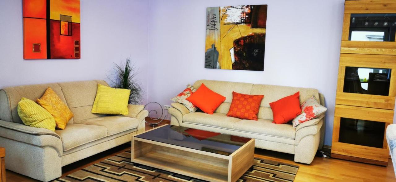 Tolle, Gemutliche, Voll Moblierte 3 Zimmer Wohnung. Μπάντεν-Μπάντεν Εξωτερικό φωτογραφία