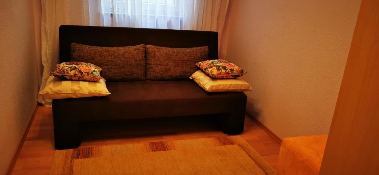 Tolle, Gemutliche, Voll Moblierte 3 Zimmer Wohnung. Μπάντεν-Μπάντεν Εξωτερικό φωτογραφία